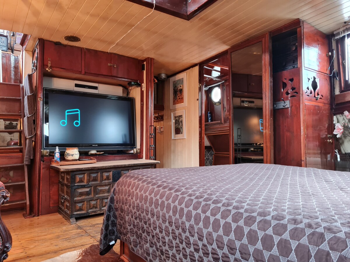 Boat Nautilus thumbnail 2